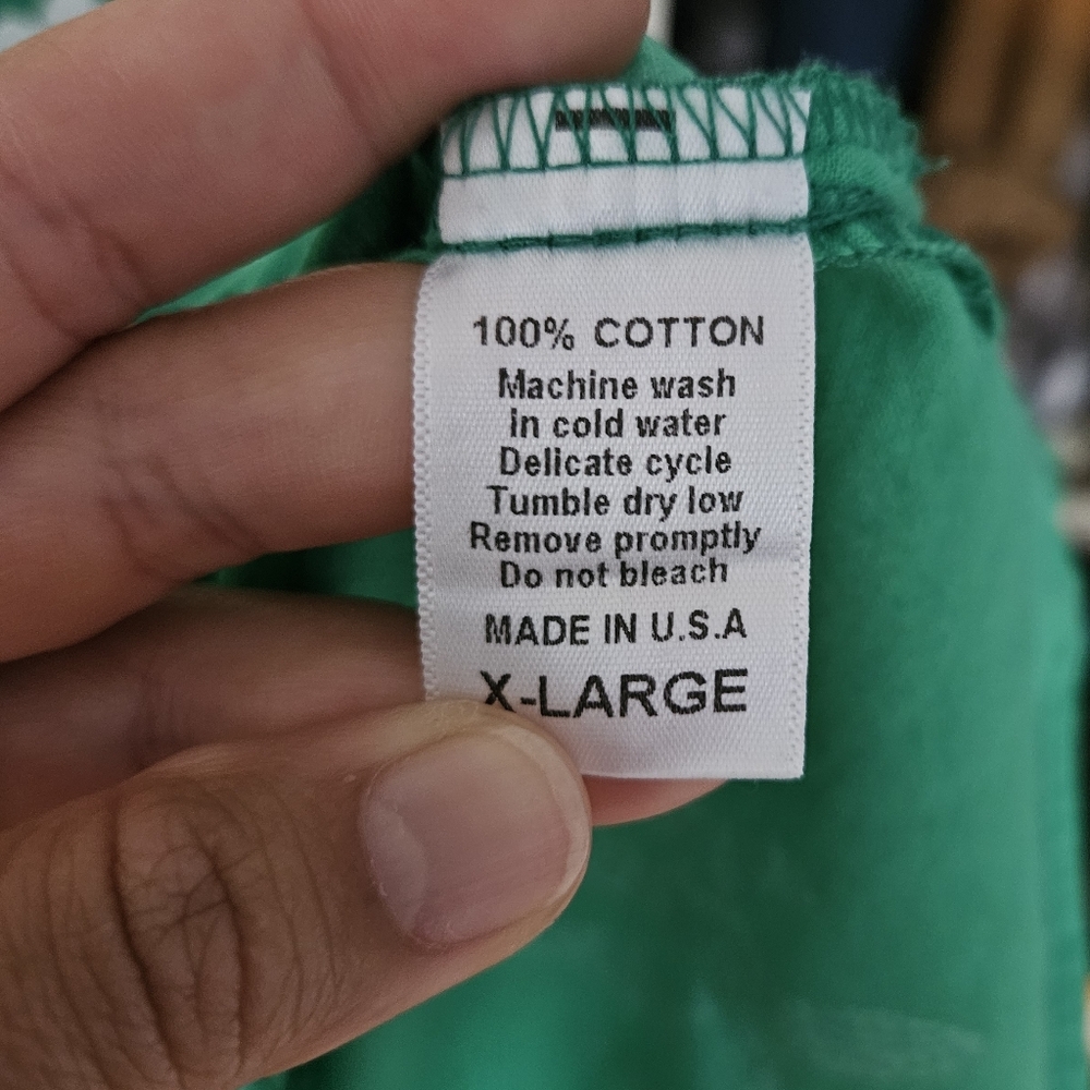 KEALOPIKP WAHINE ALOHA SHIRT - SIZE XL - TAHITI PRINT - GREEN AND WHITE COLORS - Picture 4 of 5